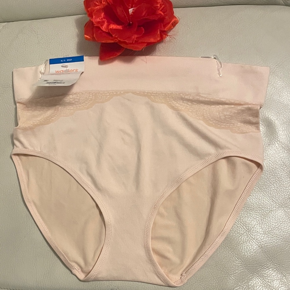 Women's High-Waist Shaping Briefs - Light Pink